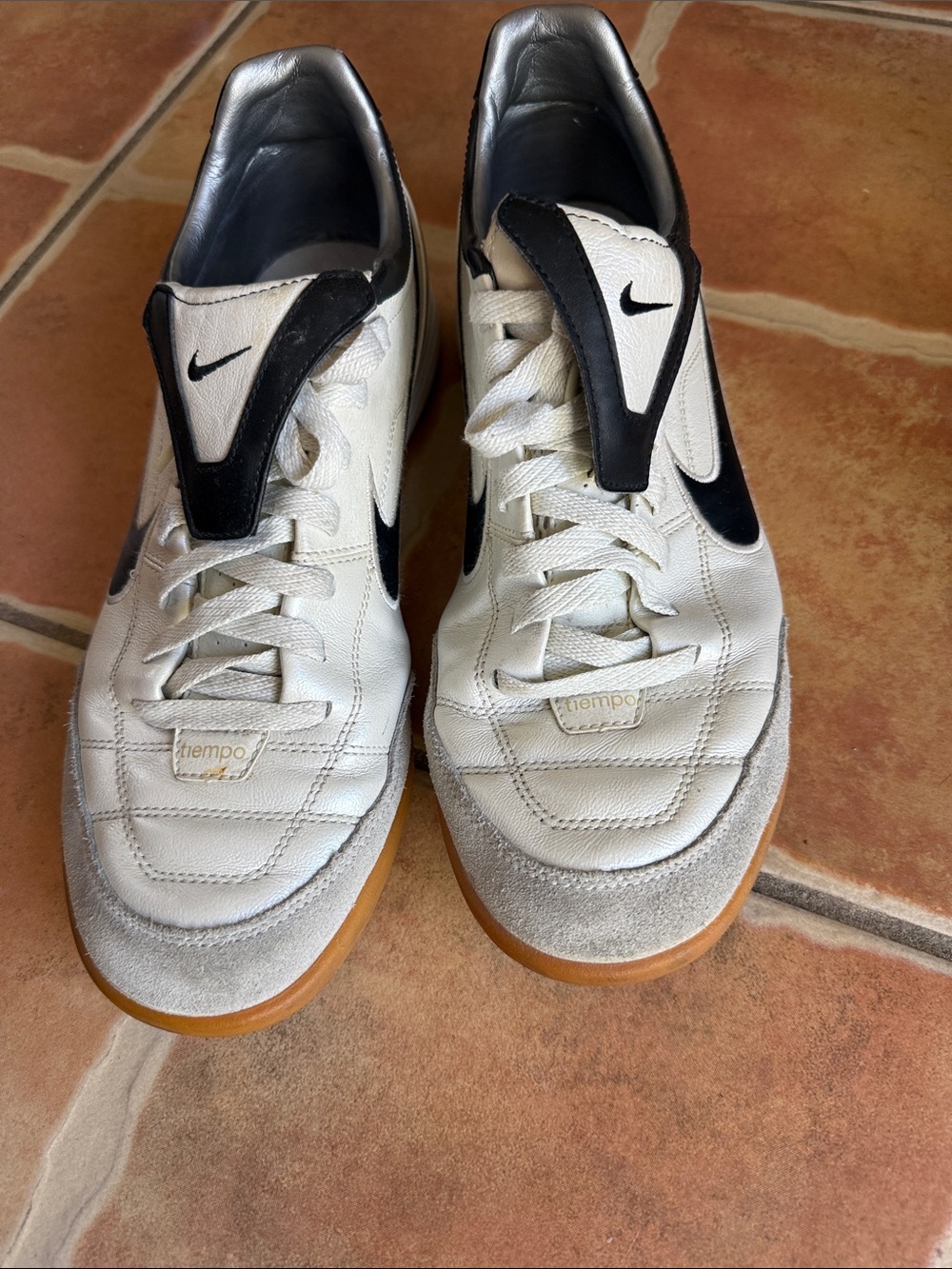 Nike Men’s Cream and Black Tiempo Indoor Soccer Sneakers